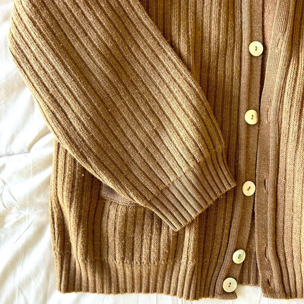 Saks Fifth Avenue 100% Virgin Wool Brown. Made in Italy. - Picture 4 of 4